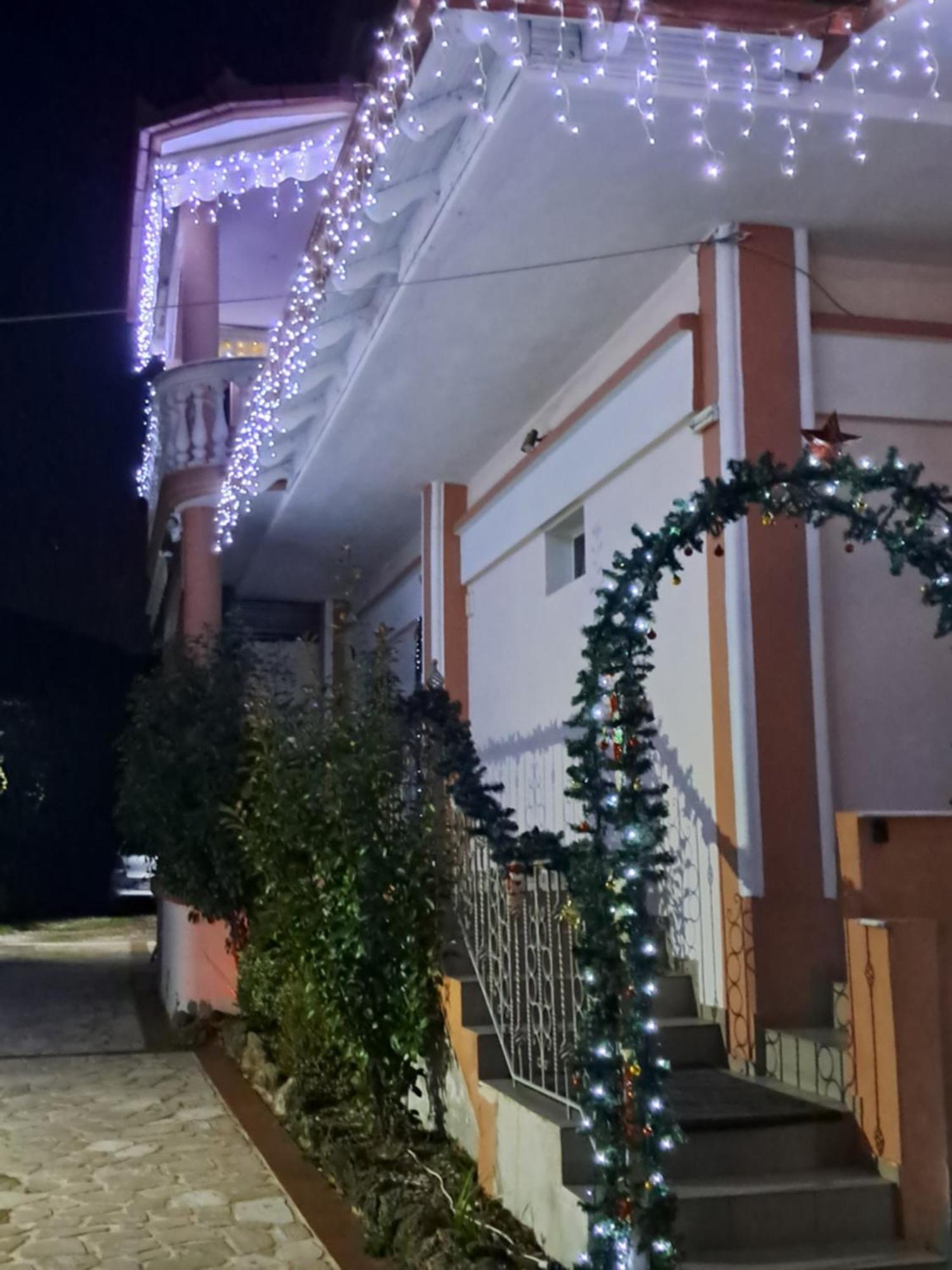 Erodios Guesthouse Káto Loutrákion Exteriör bild