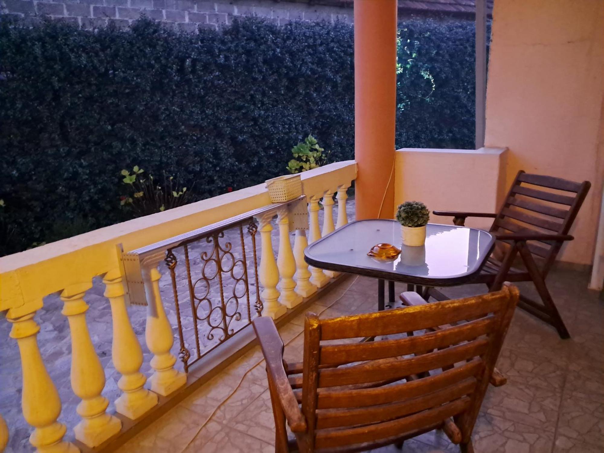 Erodios Guesthouse Káto Loutrákion Exteriör bild